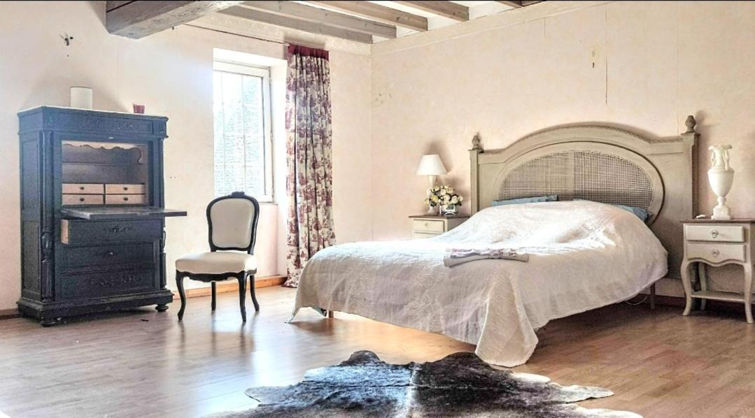 La Maison Bleue Varzy Экстерьер фото